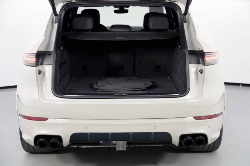 2021 Porsche Cayenne GTS