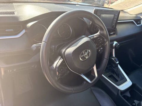 2019 Toyota RAV4 XLE Premium