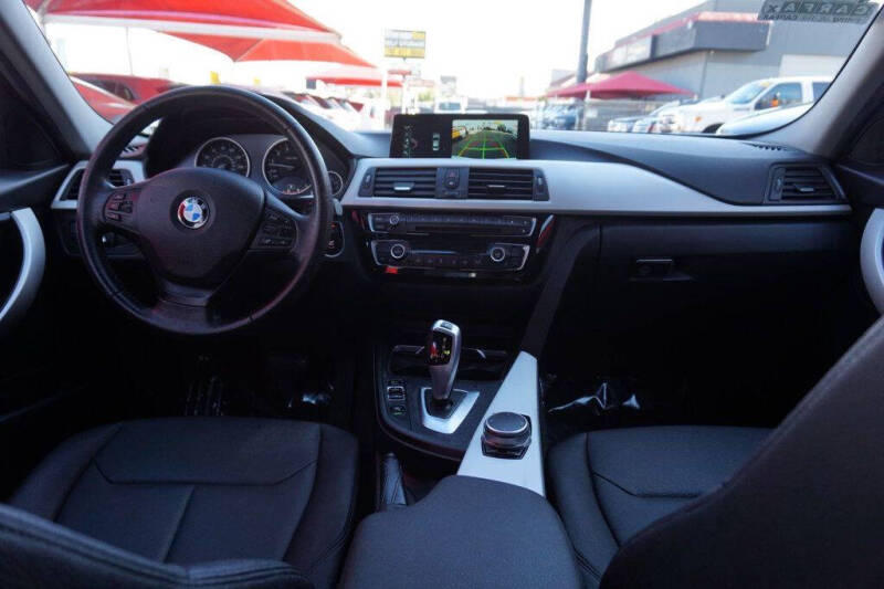 2017 BMW 3 Series 320i
