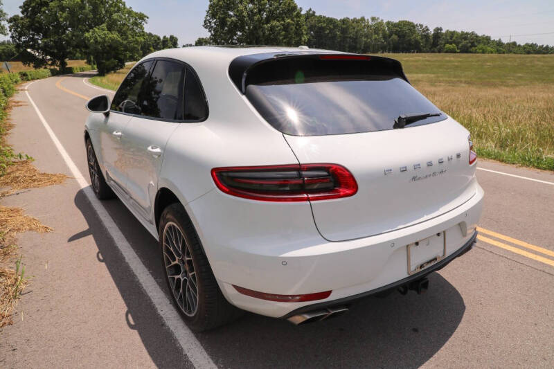 2015 Porsche Macan Turbo