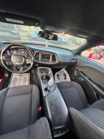 2019 Dodge Challenger SXT