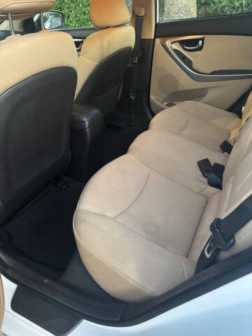 2011 Hyundai Elantra GLS