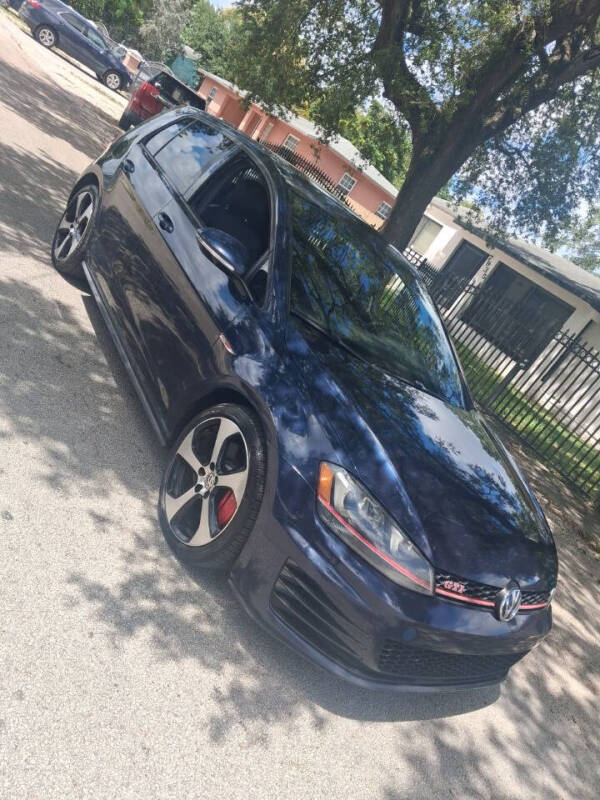 2017 Volkswagen Golf GTI Sport