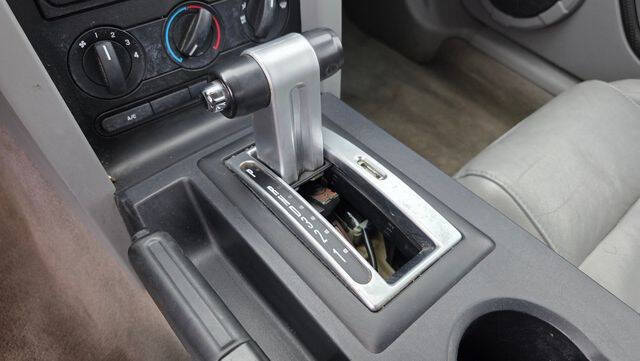 2006 Ford Mustang V6 Premium