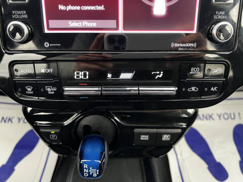 2022 Toyota Prius LE