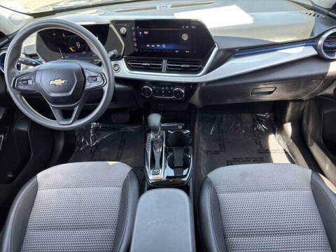 2024 Chevrolet Trax LT