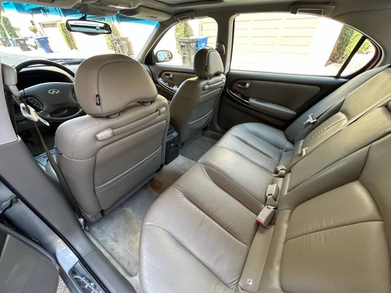 2001 Infiniti I30