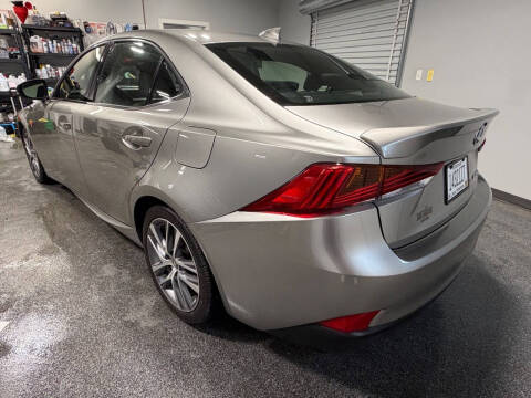2019 Lexus IS 300