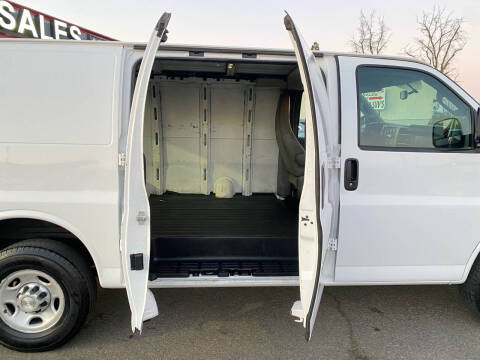 2016 Chevrolet Express 2500