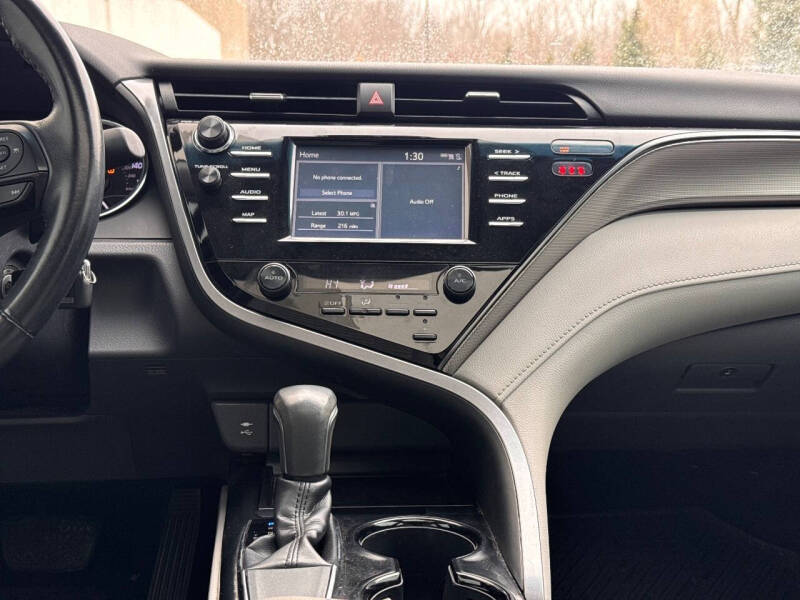 2019 Toyota Camry SE