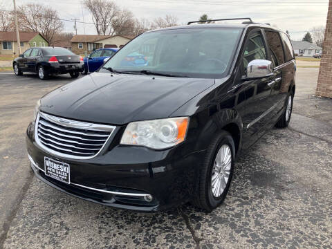 2013 Chrysler Town and Country Limited