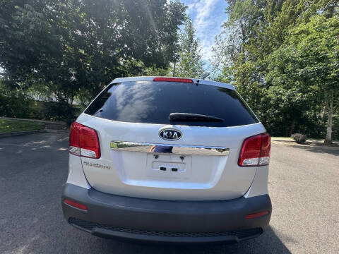 2013 Kia Sorento LX