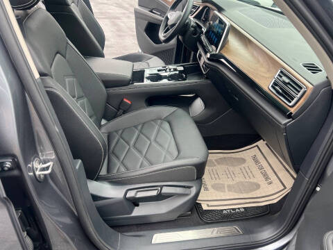 2024 Volkswagen Atlas SE