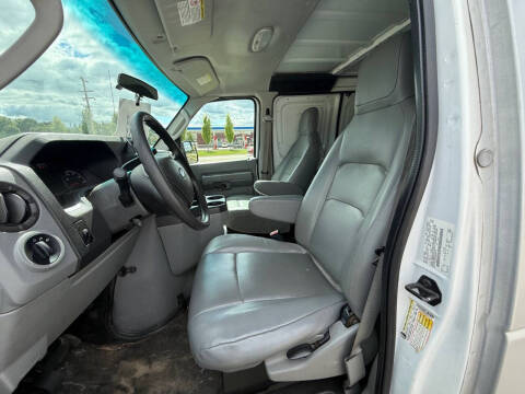 2011 Ford E-Series E-250