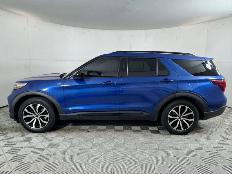 2022 Ford Explorer ST-Line