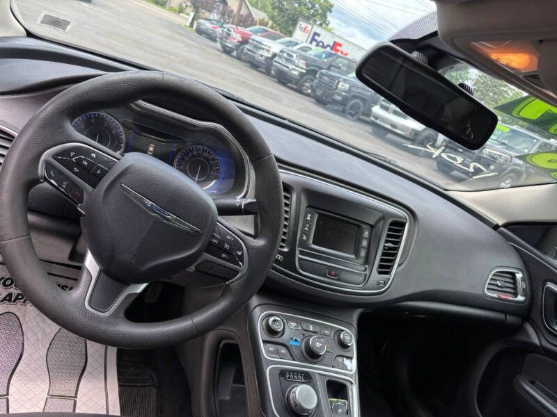 2016 Chrysler 200