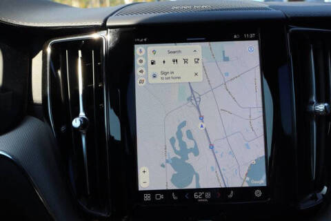 2024 Volvo XC60 Recharge T8 Ultimate Dark Theme