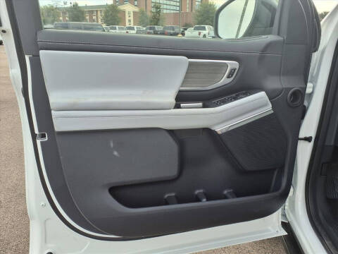 2025 Ford Expedition MAX Platinum