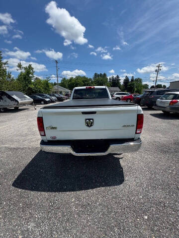 2016 RAM 1500 SLT
