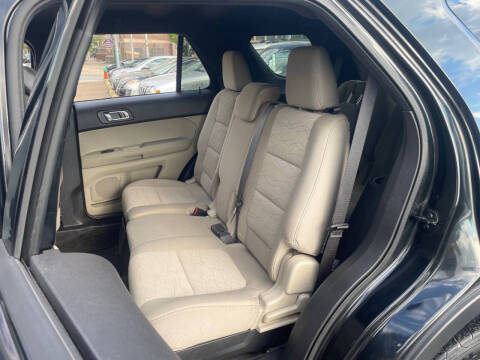 2015 Ford Explorer