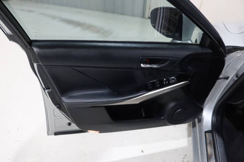 2016 Lexus IS 300