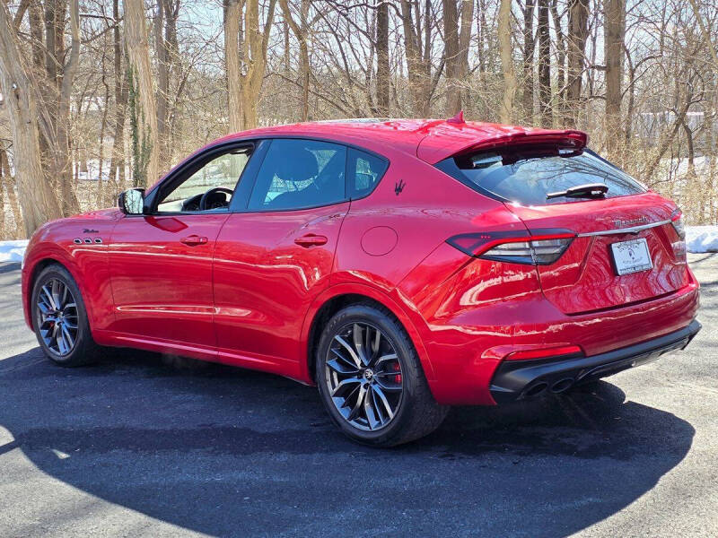 2023 Maserati Levante Modena