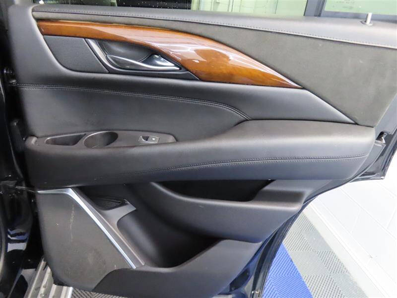 2019 Cadillac Escalade Luxury