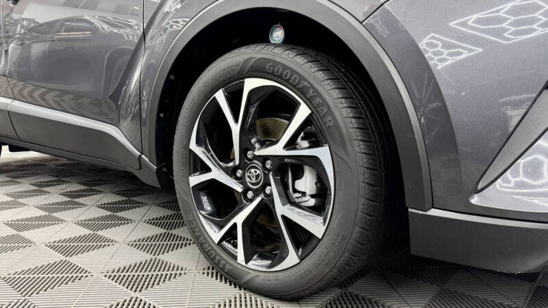 2018 Toyota C-HR XLE Premium