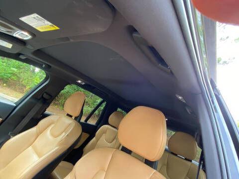 2018 Volvo XC90 T6 Momentum