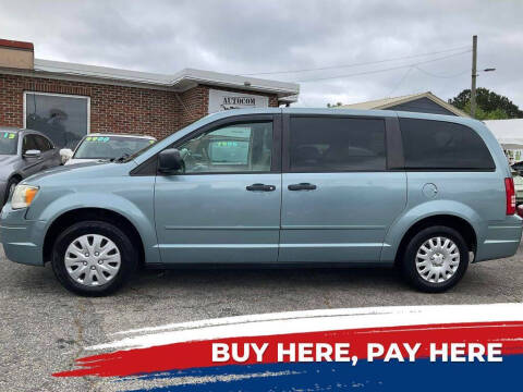 2008 Chrysler Town and Country for sale at Autocom, LLC in Clayton NC