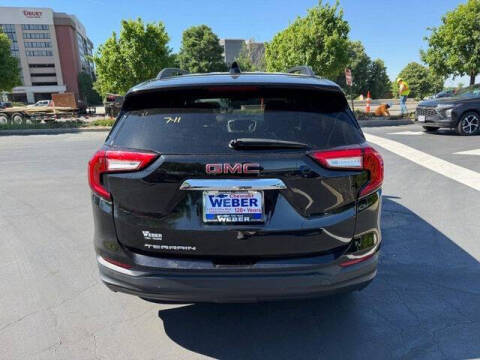 2022 GMC Terrain SLE