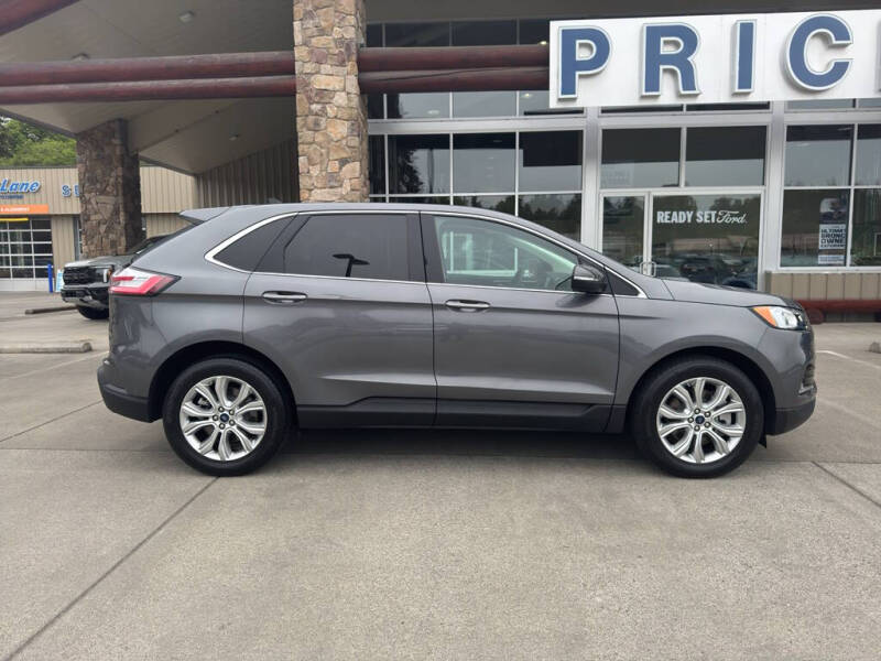 2022 Ford Edge Titanium