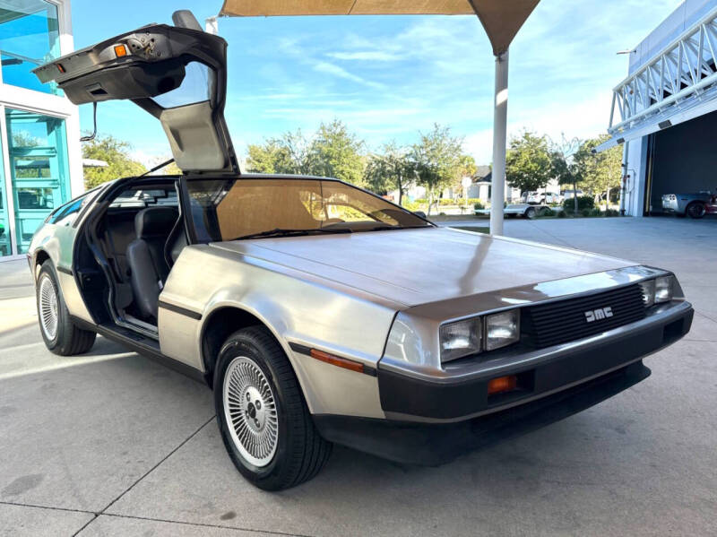 1981 DeLorean DMC-12
