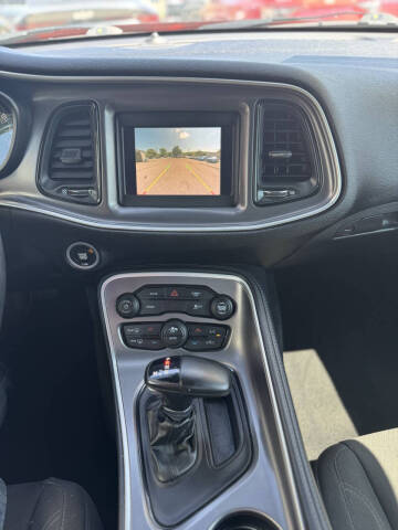 2020 Dodge Challenger SXT