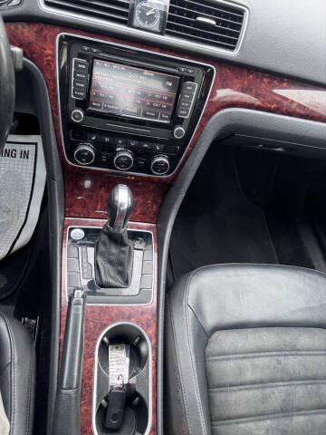 2013 Volkswagen Passat TDI SEL Premium