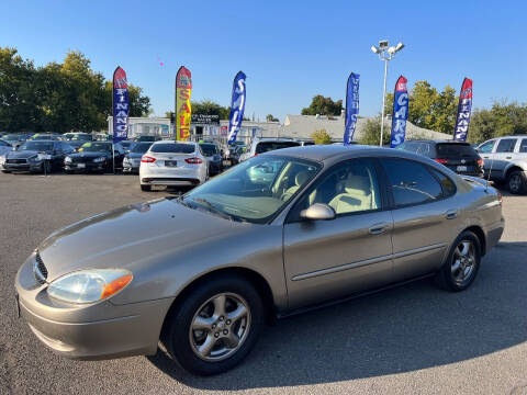 2003 Ford Taurus SE