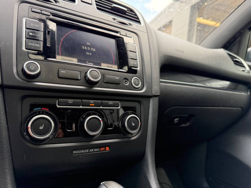 2012 Volkswagen GTI Base PZEV