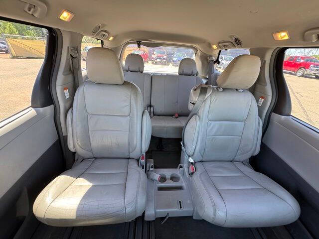 2015 Toyota Sienna
