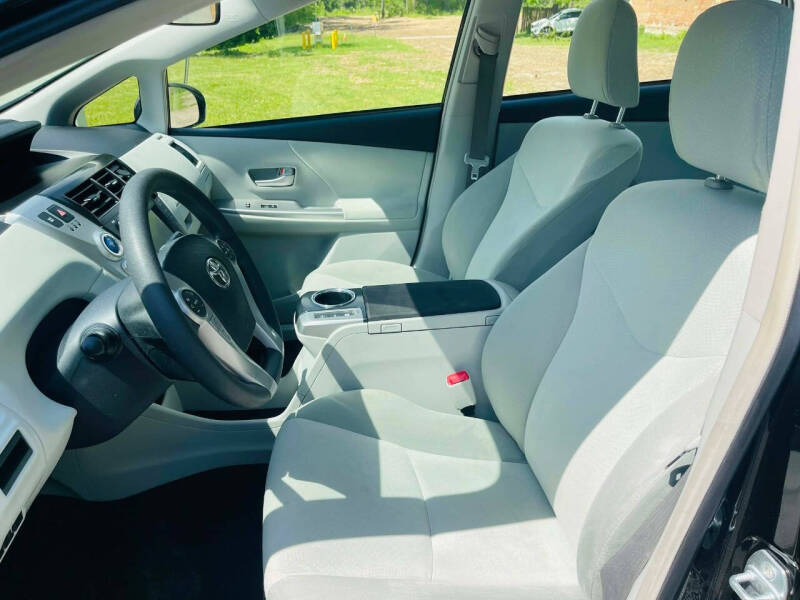 2012 Toyota Prius v Three