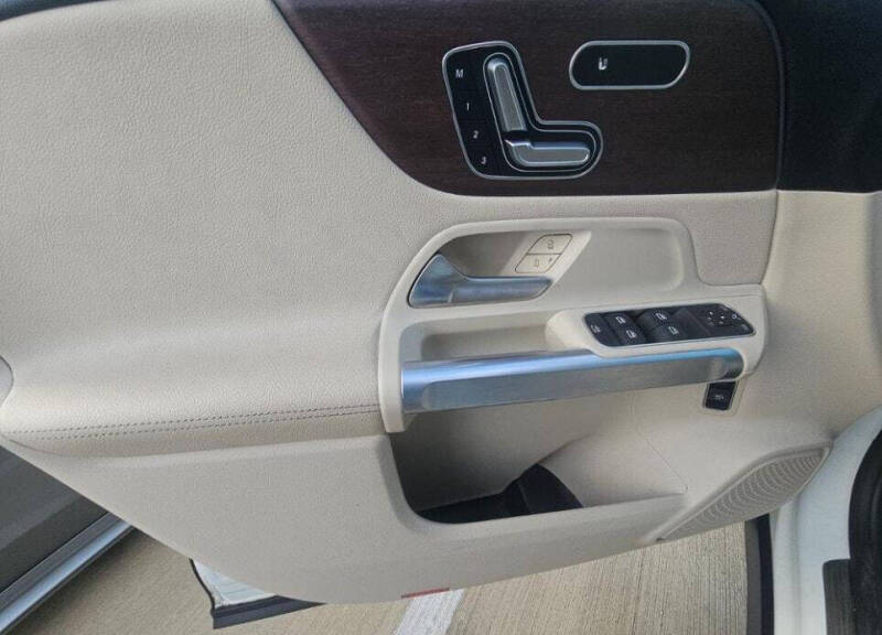 2023 Mercedes-Benz GLB GLB 250