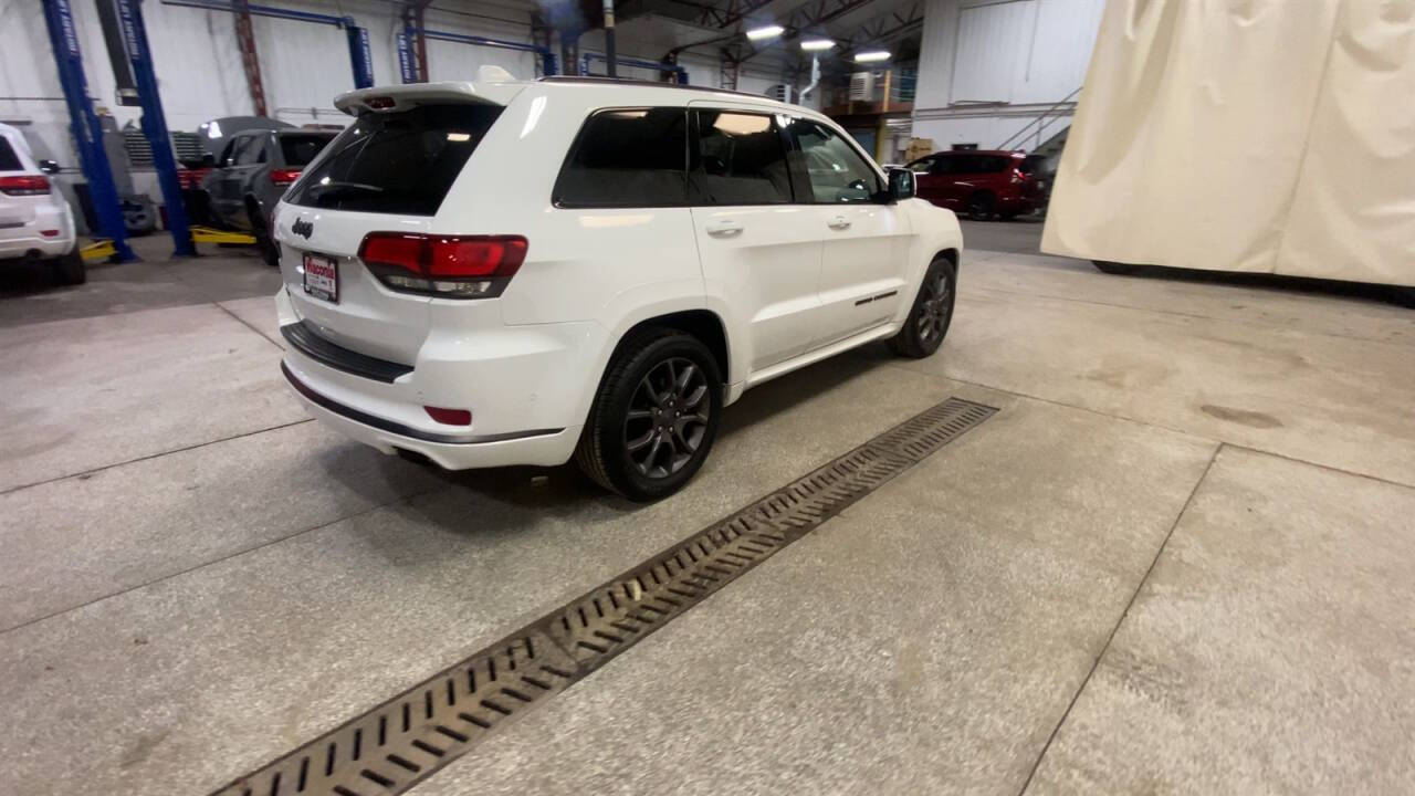 2021 Jeep Grand Cherokee for sale at Victoria Auto Sales in Victoria, MN