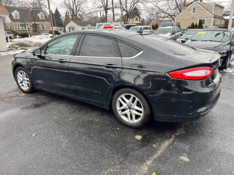 2013 Ford Fusion SE