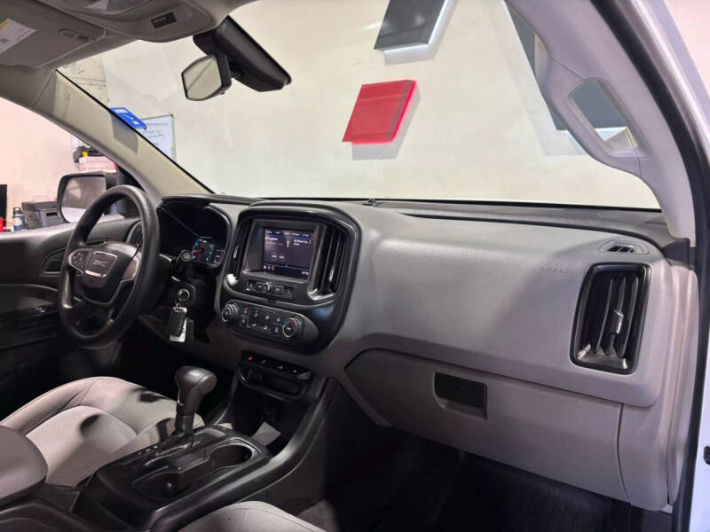 2021 GMC Canyon Elevation Standard