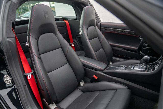 2018 Porsche 911 30