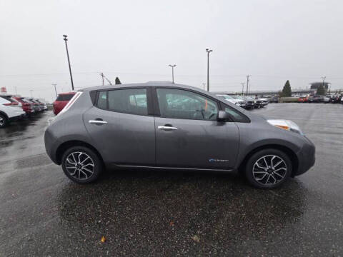 2016 Nissan LEAF S-24