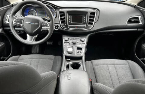 2016 Chrysler 200