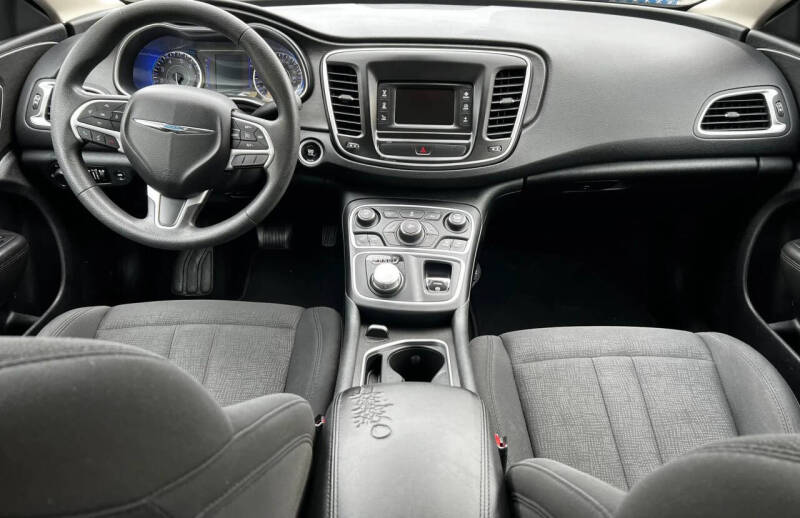 2016 Chrysler 200