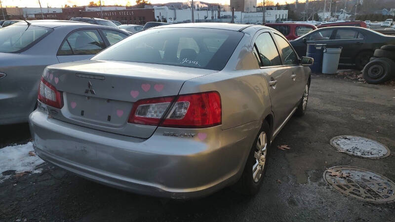 2011 Mitsubishi Galant ES