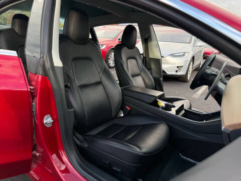 2020 Tesla Model 3 Long Range