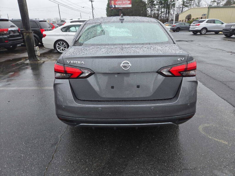 2021 Nissan Versa SV